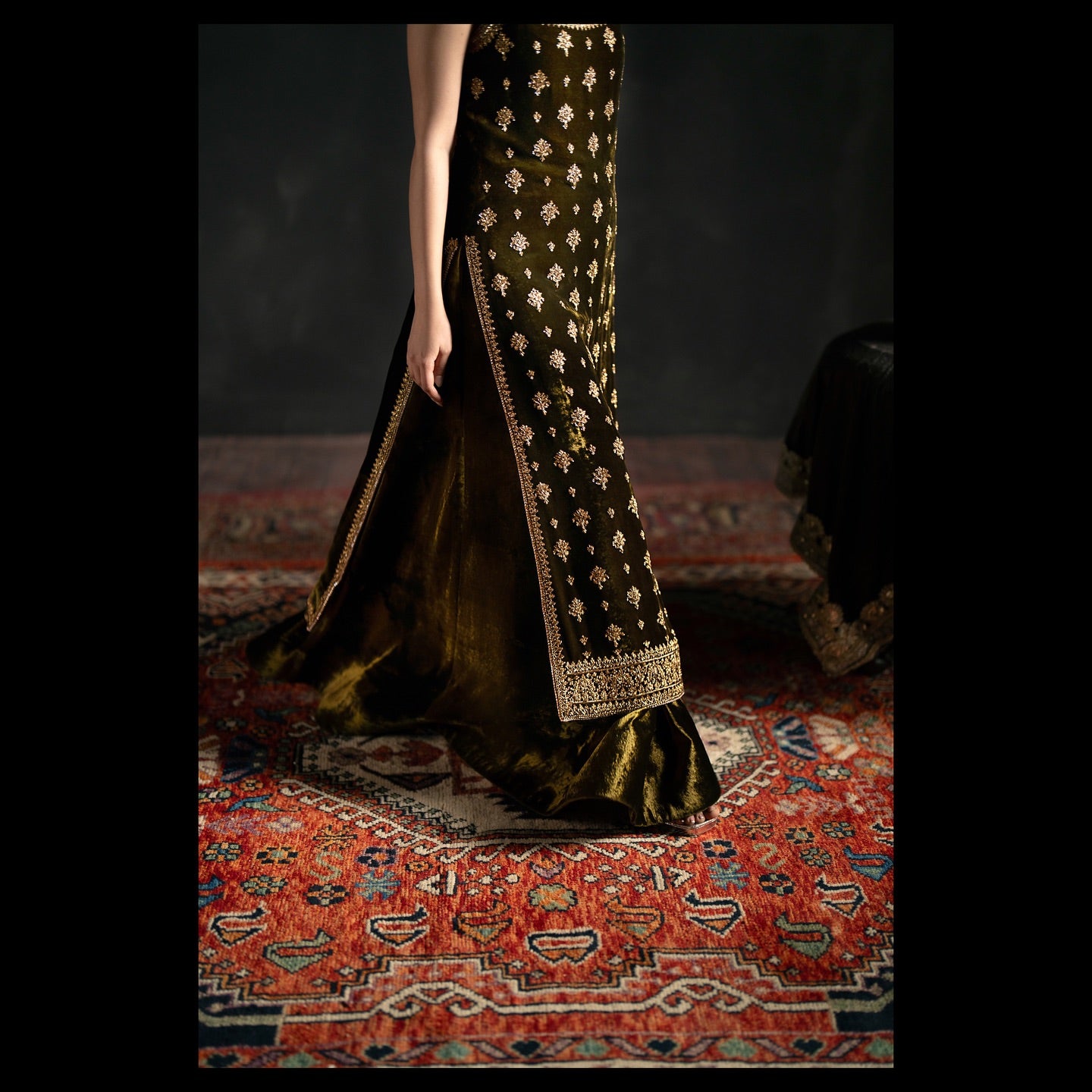 HEAVY GREEN VELVET EMBROIDERED SHARARA